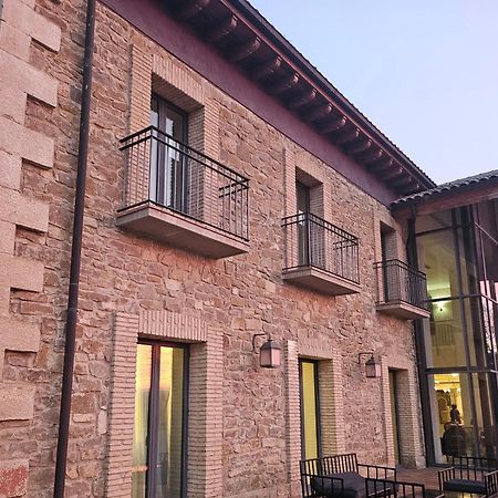 Hotel Villa Marcilla Екстериор снимка